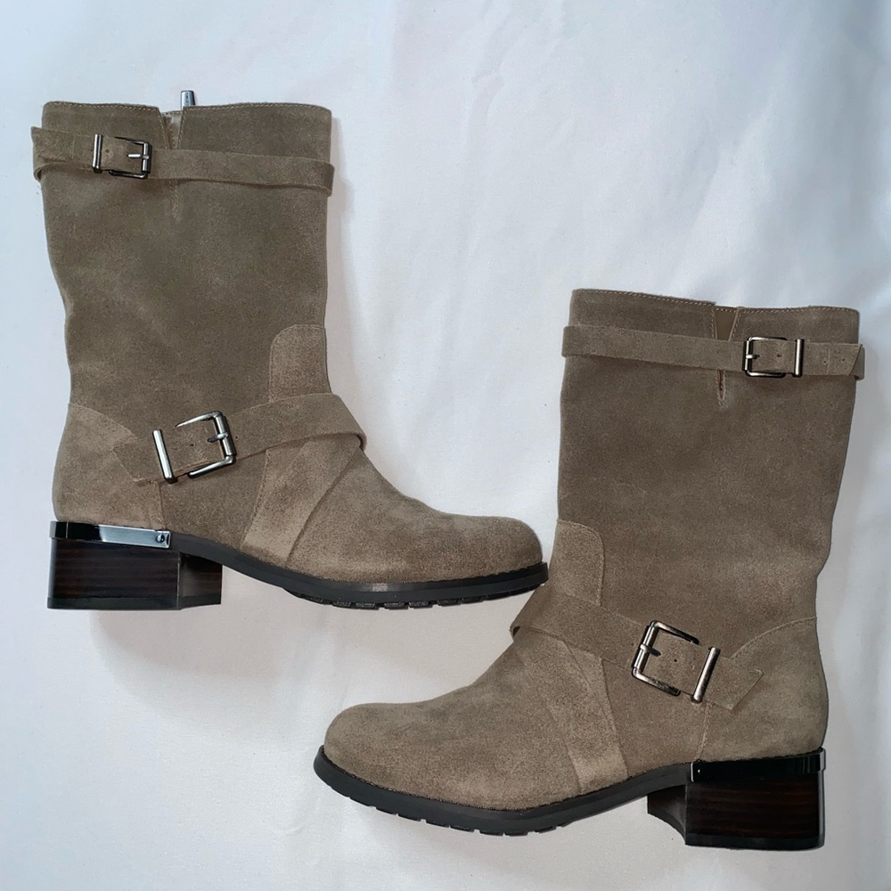 Vince Camuto Gray Leather Boots. Women’s Taupe Casual Suede Moto Boots Size 9